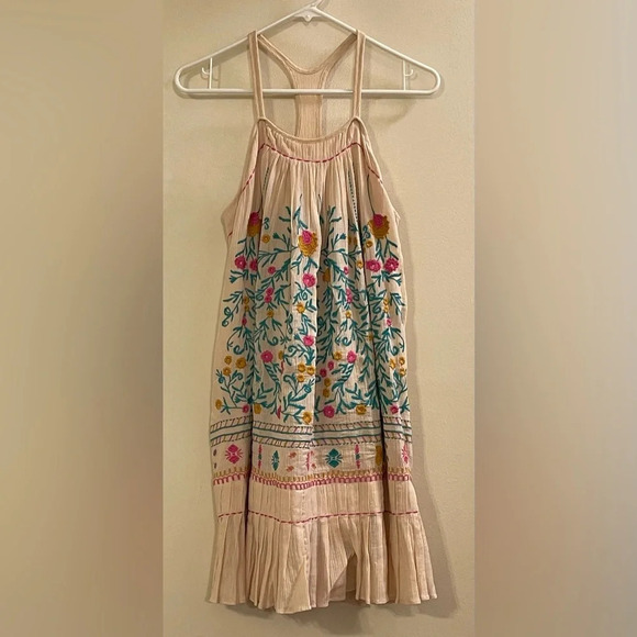 AKEMI + KIN by ANTHROPOLOGIE Vinales Swing Dress in Embroidered Cream - Picture 4 of 9